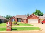 Primary Photo - Spacious Home - Storm Shelter - Edmond Sch...