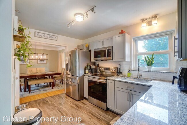 Building Photo - 4 br, 2 bath House - 1886 Kingsway Ct