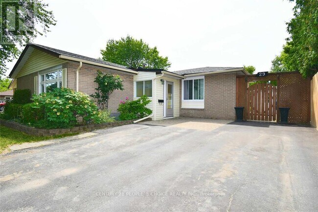 Building Photo - 29 Flavian Crescent