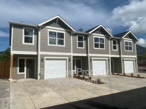 Building Photo - 1184 Fruitdale Dr
