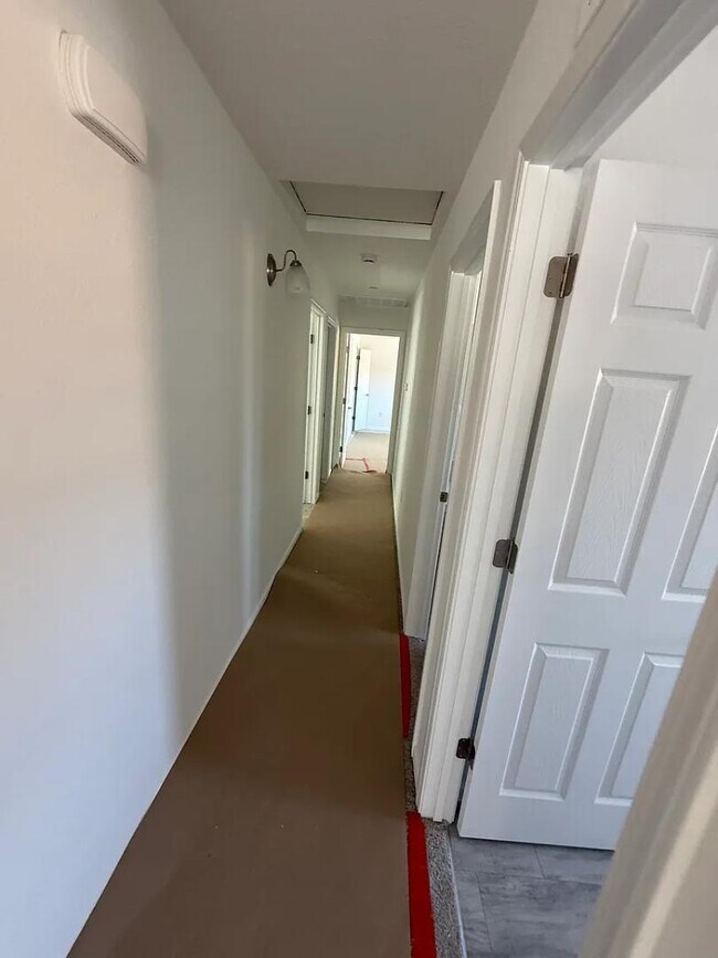 Foto del edificio - 4396 W Vassar Ave
