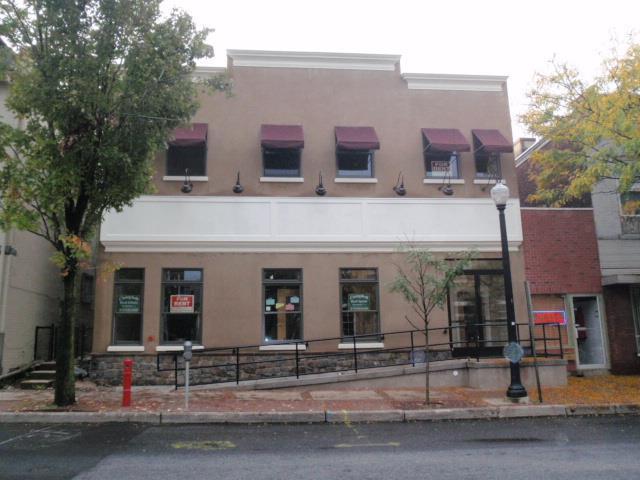 Building Photo - 128 W 4th St