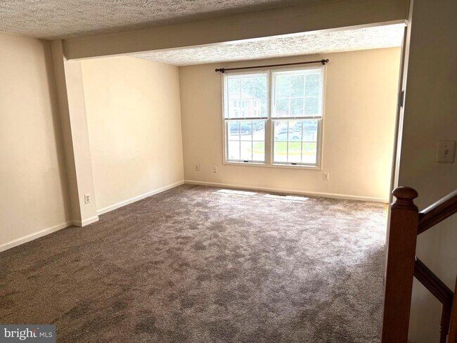 Building Photo - 12866 Bison Ct