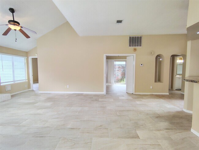 Foto del edificio - 4407 Waterfall Way