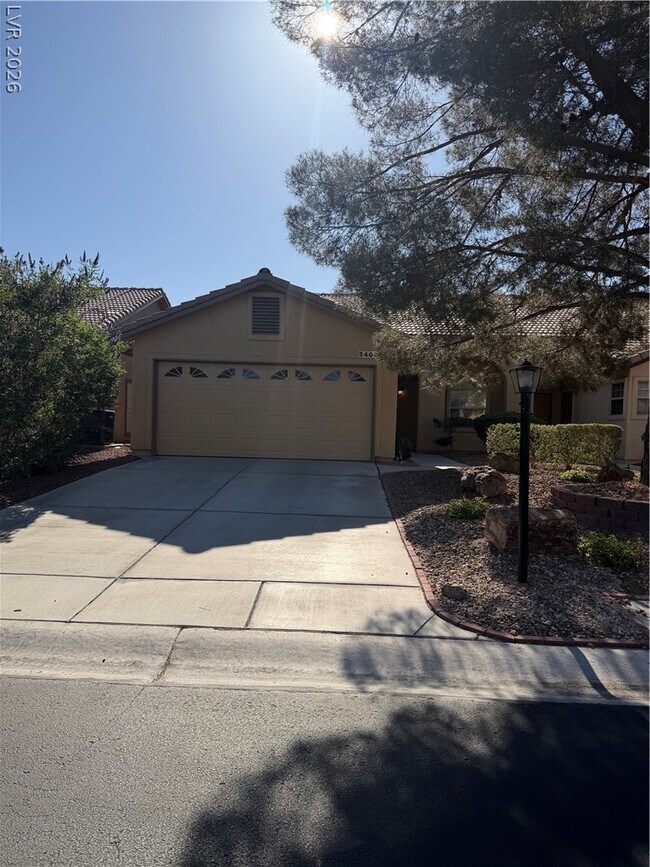 Foto del edificio - 5408 Cove Point Dr