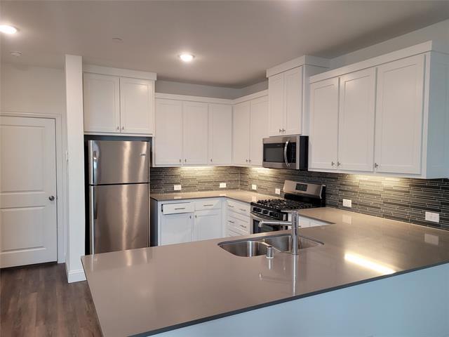 Foto del edificio - 8850 Phoebe Rd