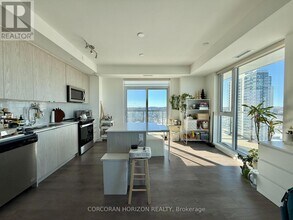 Building Photo - 55 Duke St W