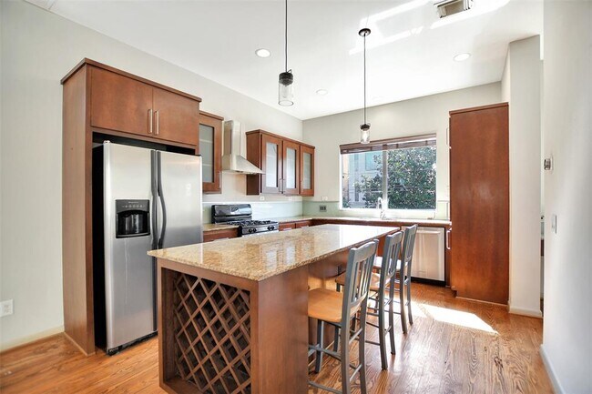 Foto del edificio - 5202 Lillian St