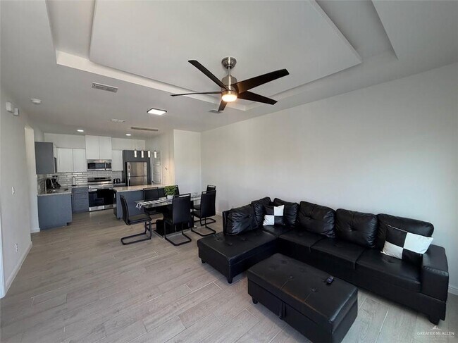 Foto del edificio - 9 E Yuma Ave