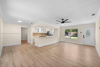 Building Photo - 5991 NW 14th Pl