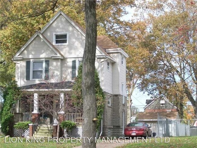 Building Photo - 3 br, 1 bath House - 2039 E. 31ST ST