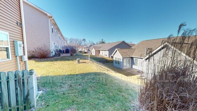 Building Photo - 37 Lilac Fields Way
