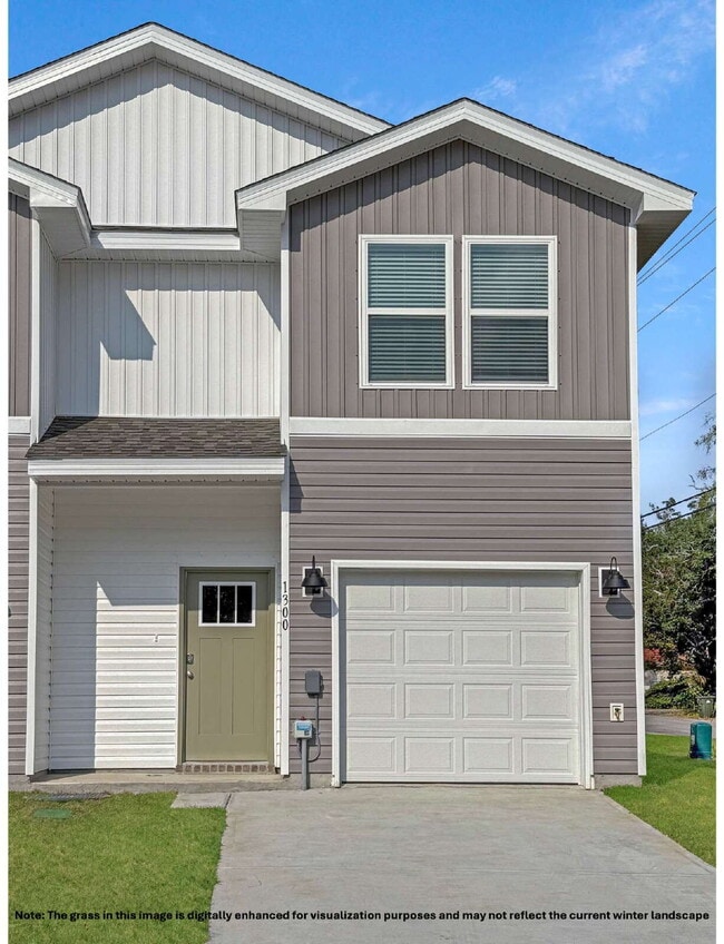 Building Photo - 1300 Leeway Dr