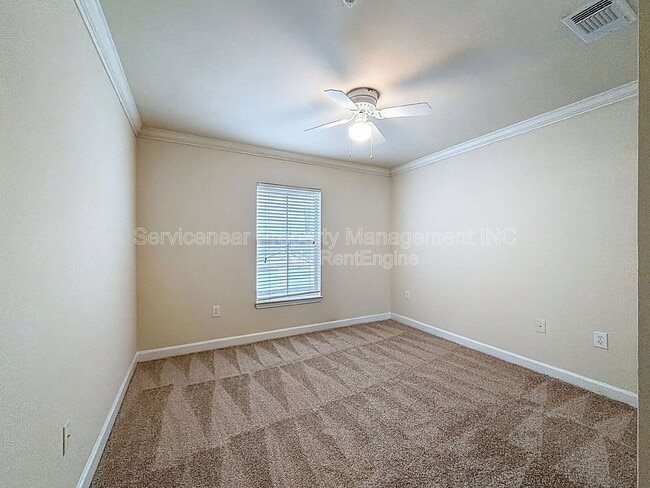 Building Photo - 18487 Bridle Club Dr