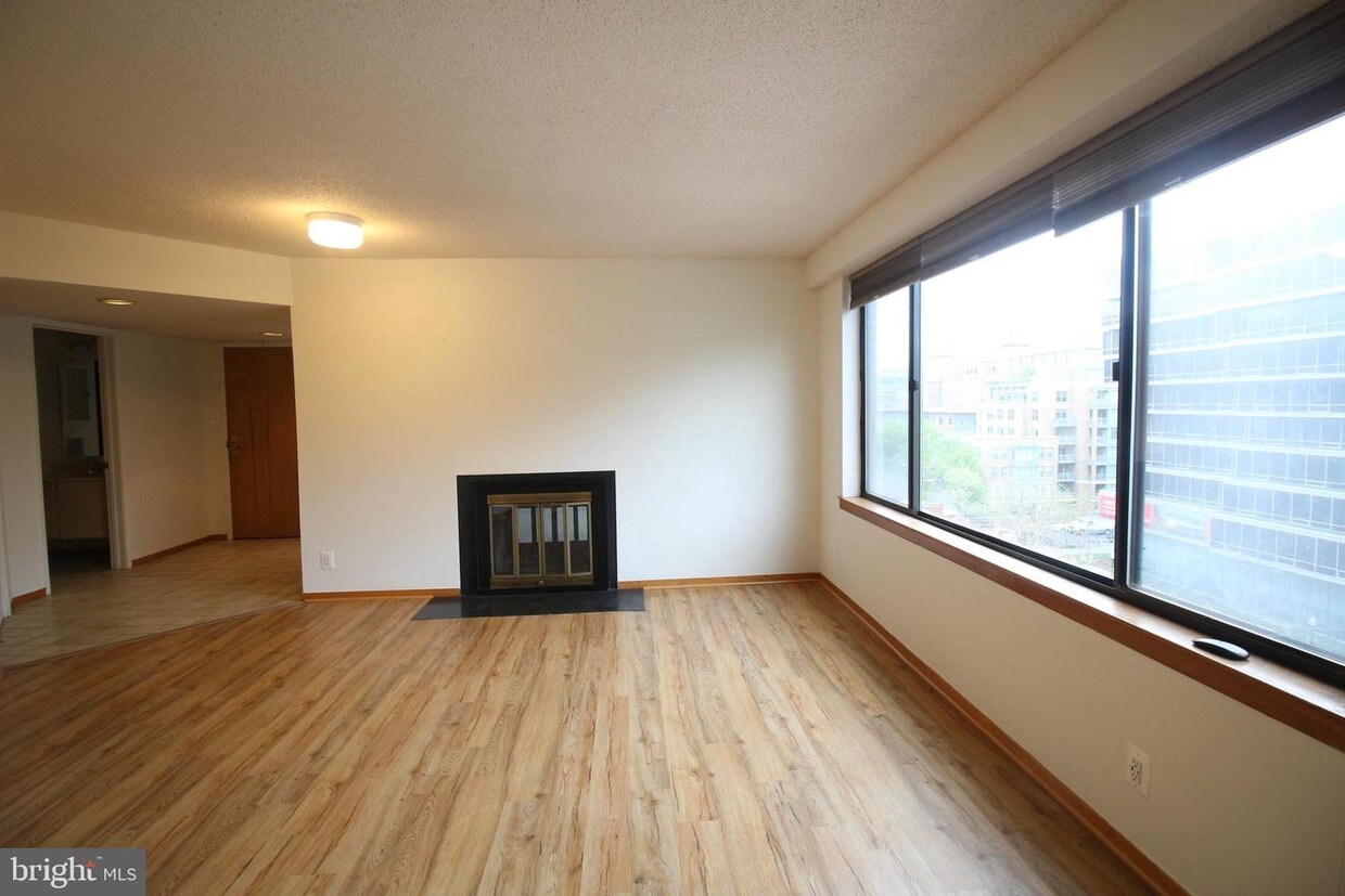 Foto principal - 3 Washington Cir NW