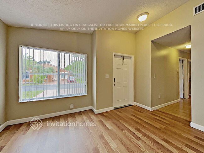 Foto del edificio - 9621 SW 164th Ct