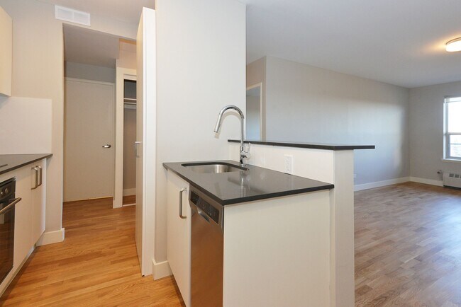 Building Photo - 111 Lawton Blvd