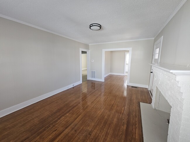 Building Photo - 109 Courtland St