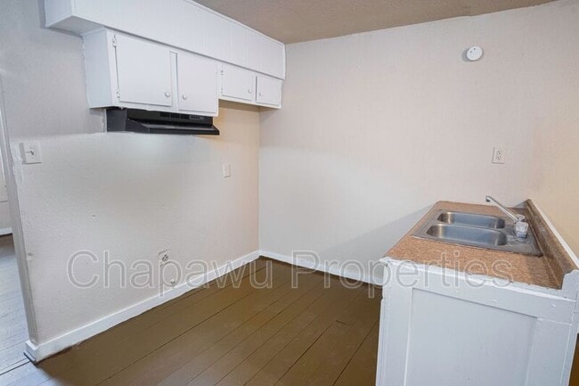 Building Photo - 1319 Dawson St