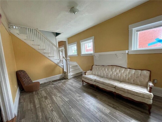 Foto del edificio - 711 Sandusky Ave