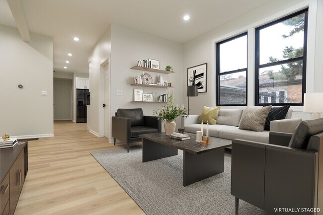 Foto del edificio - 3111 N Oakley Ave