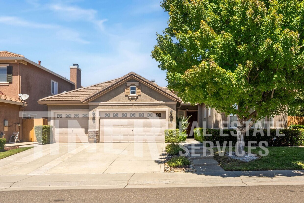 Foto principal - 5967 Radmere- Tier 1
