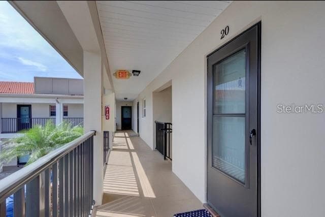 Building Photo - 10350 Imperial Point Dr W