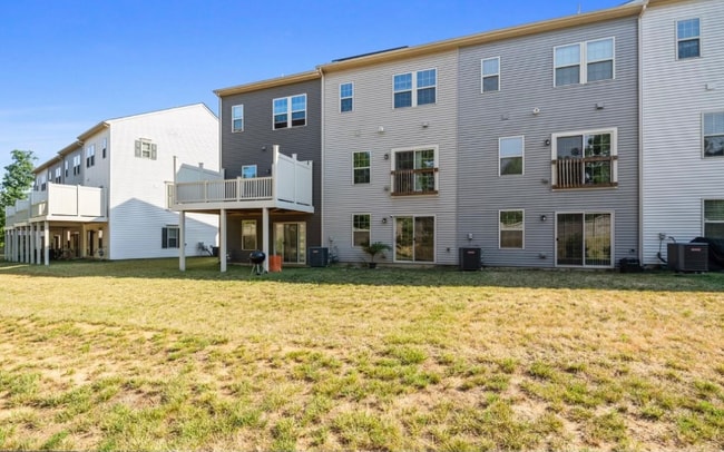 Building Photo - 16721 Caribbean Wy