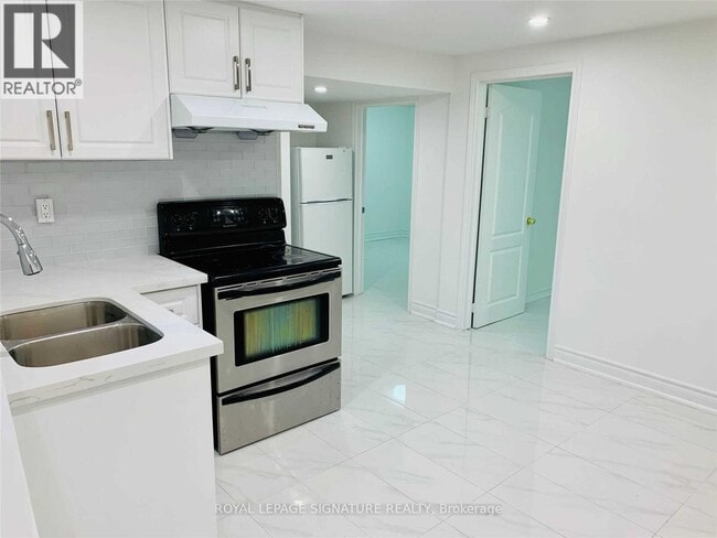 Building Photo - 23 Lynmont Rd