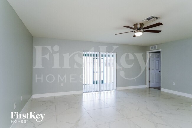 Foto del edificio - 2918 NW 5th Ave