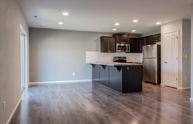 Foto del edificio - 17601 Oak St
