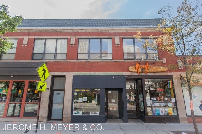 Building Photo - 2526 N Clark St