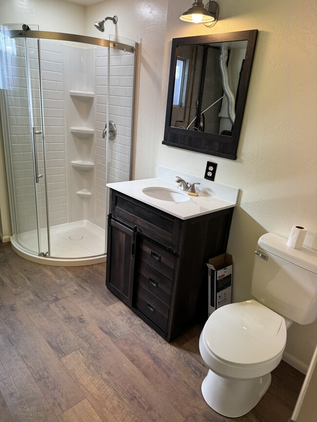 Bath - 337 Rd 3050