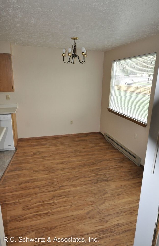 Building Photo - 4719 N Sullivan Rd