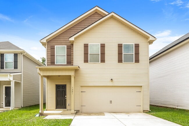 Building Photo - 1221 Catawba Way