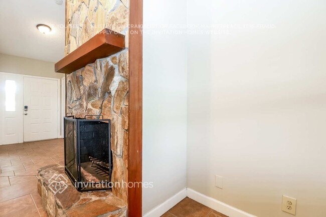 Foto del edificio - 2301 Beechwood Ct
