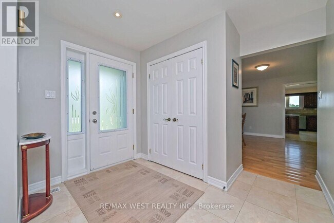 Photo du bâtiment - 12370 Creditview Rd