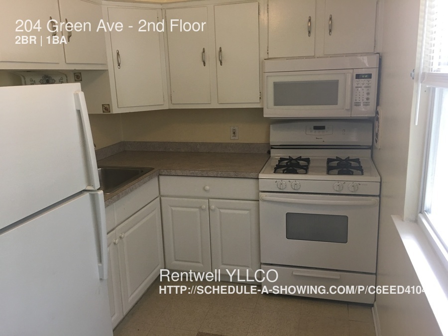 Primary Photo - 204 Green St