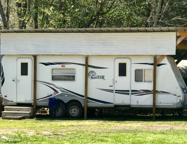 Building Photo - 1 br, 1 bath Mobile Home - 143 Cedar Crest
