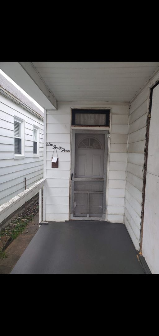 Building Photo - 2 Bed/1 Bath