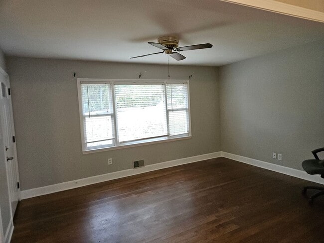 Building Photo - Marietta Ranch with Garage