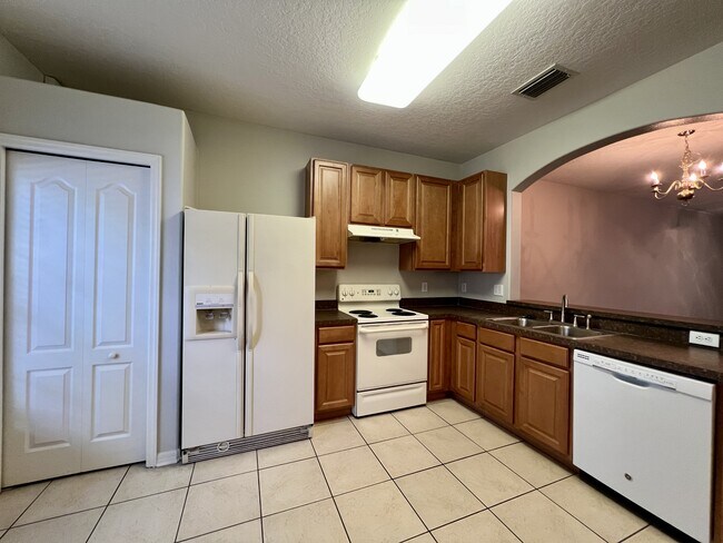 Foto del edificio - 3506 High Hampton Cir