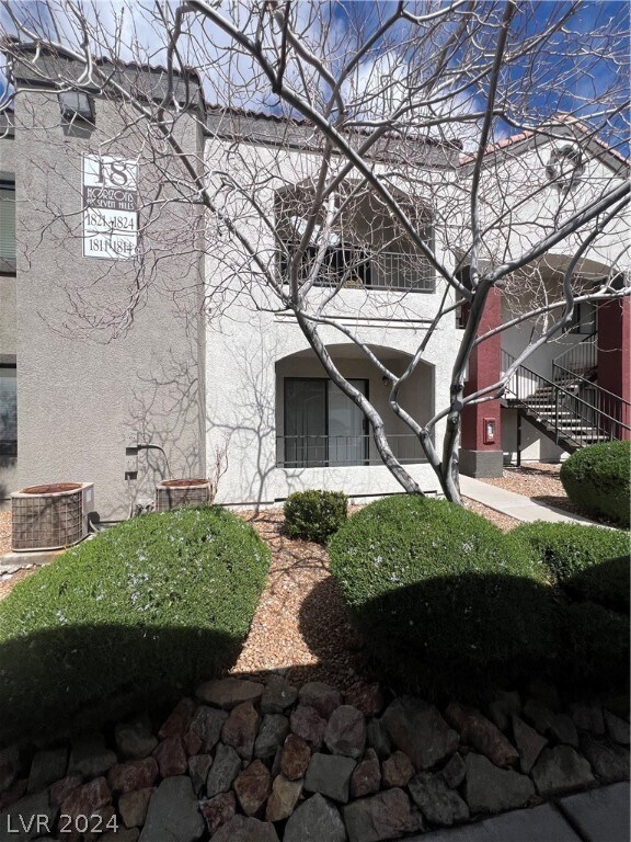 Foto del edificio - 950 Seven Hills Dr