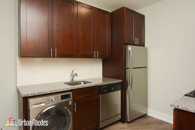 Foto del edificio - 727 Saint Johns Ave