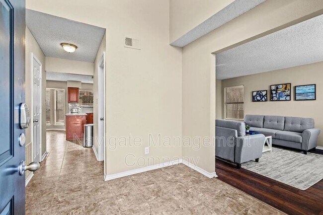 Foto del edificio - 2317 Warrington Ave
