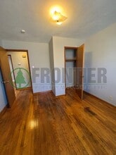 Building Photo - 532 Ames Pl