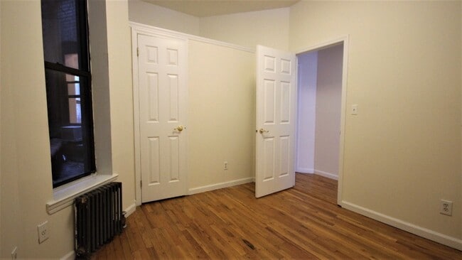 Building Photo - 484 Amsterdam Ave