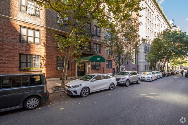 245 W 75th St New York, NY 10023 - 245 W 75th St