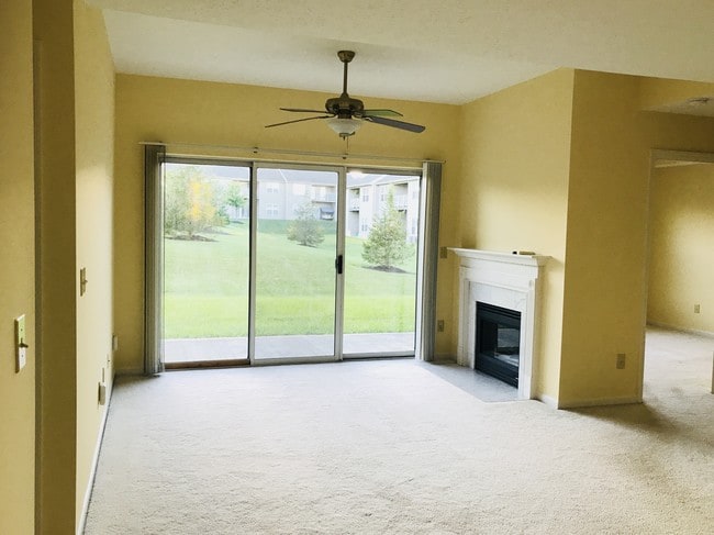 Building Photo - 4678 Court Yard Dr