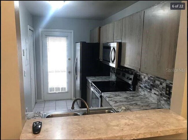 Building Photo - 64 Silver Park Cir